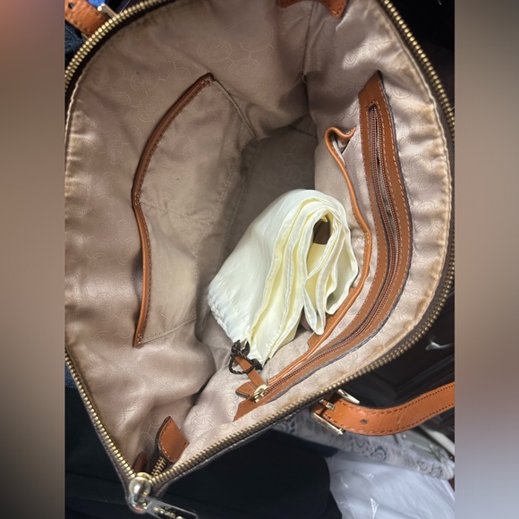 Michael Kors tote bag - Picture 9 of 15